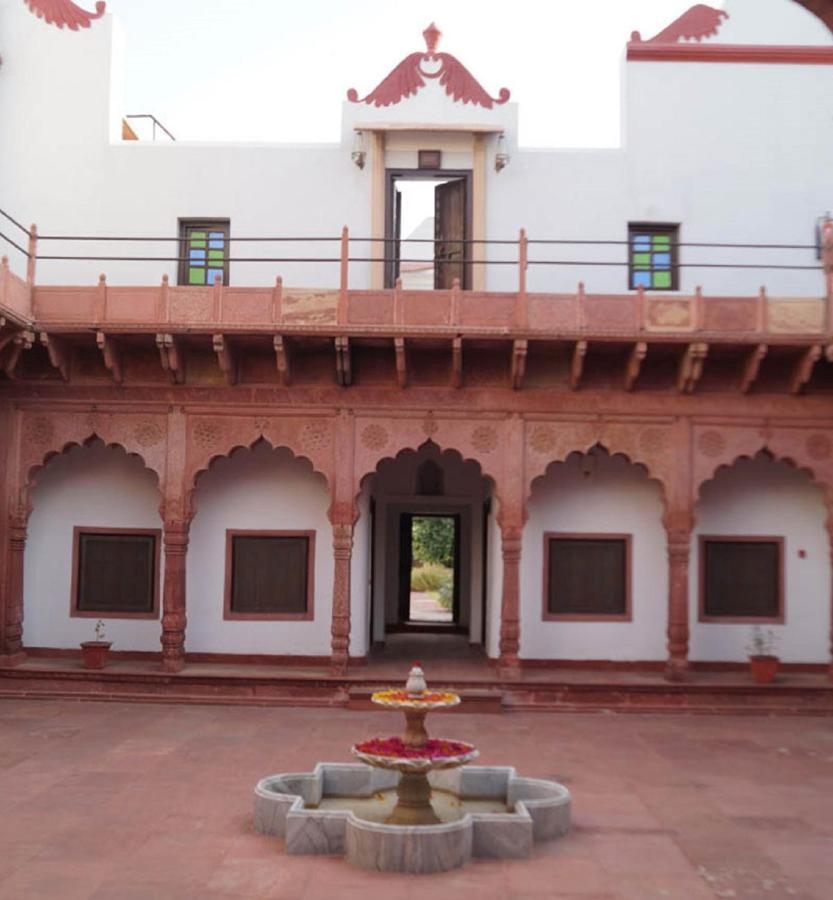 Amritara Chandra Mahal Haveli, Bharatpur Exterior photo