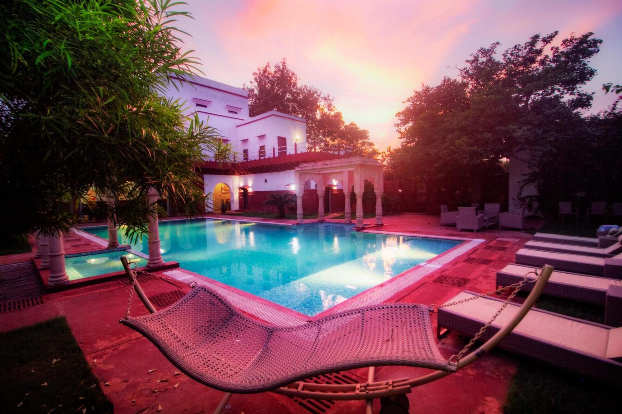 Amritara Chandra Mahal Haveli, Bharatpur Exterior photo