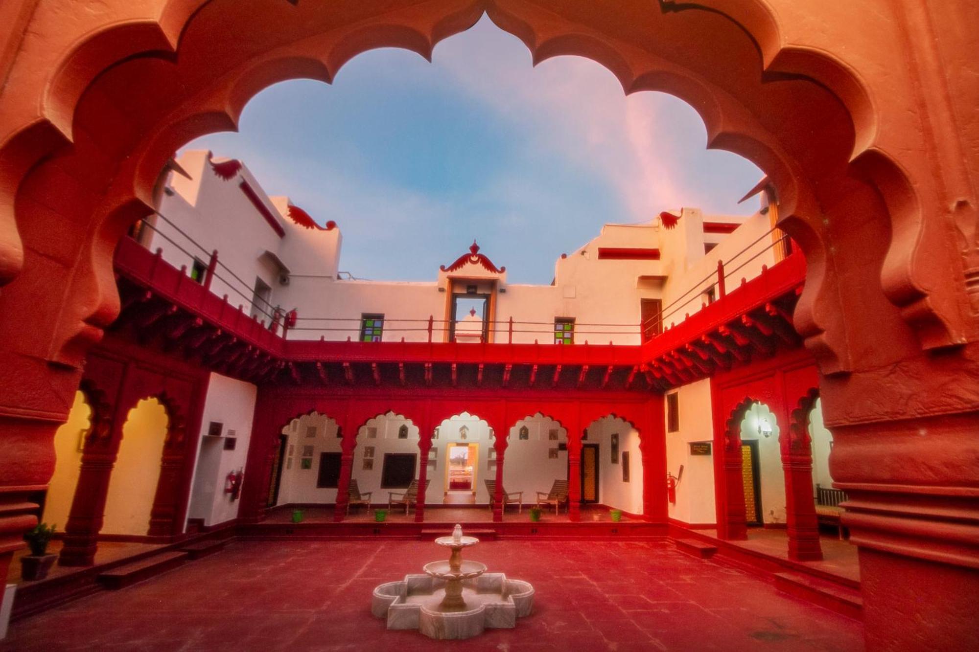 Amritara Chandra Mahal Haveli, Bharatpur Exterior photo