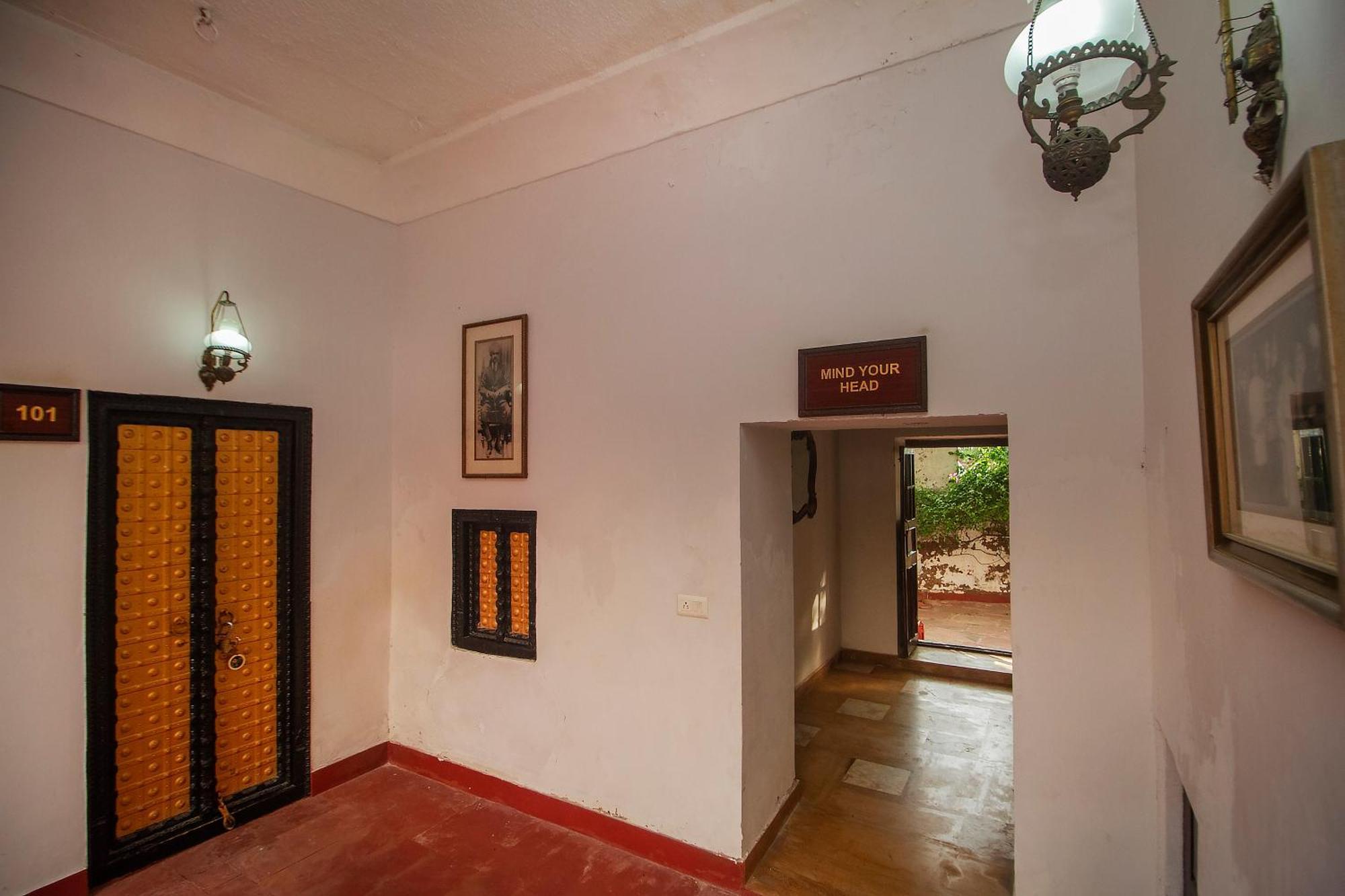 Amritara Chandra Mahal Haveli, Bharatpur Exterior photo